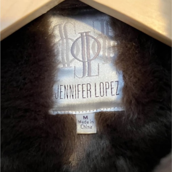 Jennifer Lopez Tan Teddy Jacket with Brown Faux Fur - Picture 2 of 3